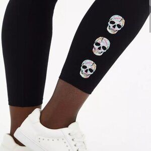 Torrid Cropped Tie Dye Skull Leggings